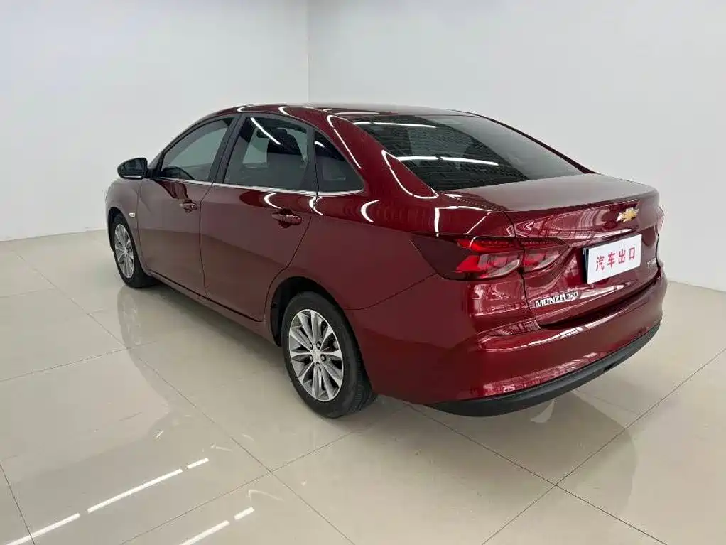 Chevrolet Monza 2022 — фото 6