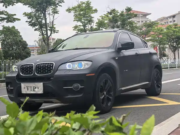 BMW X6 2011