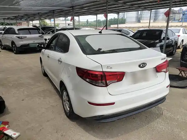 Kia K2 2015