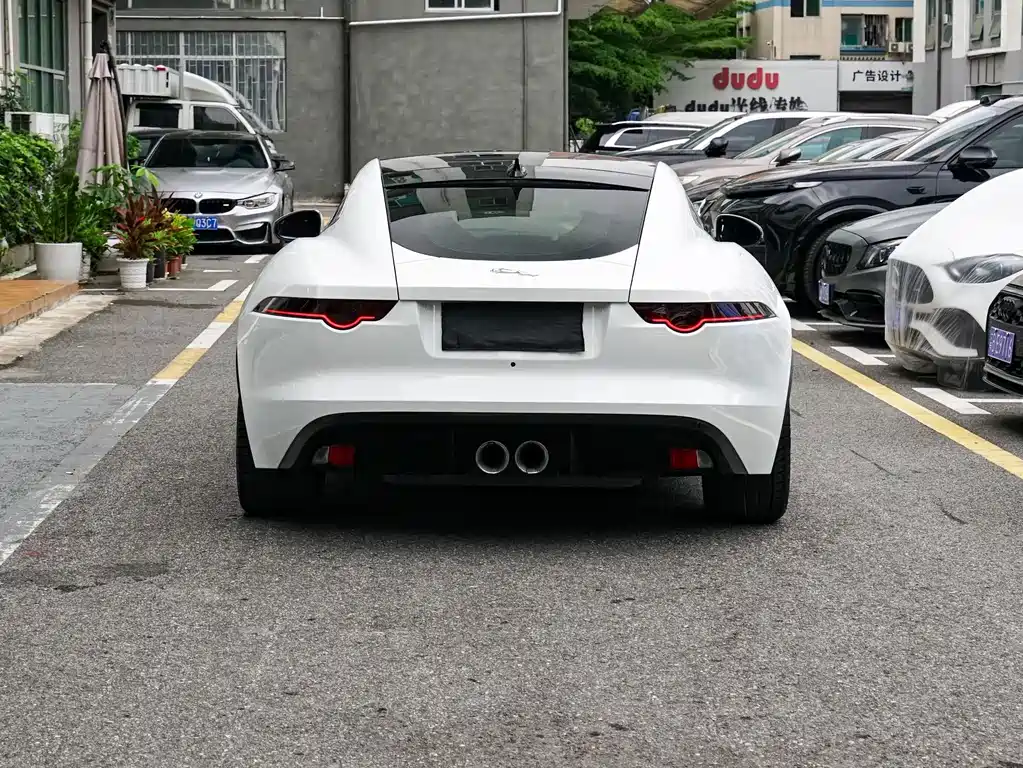 Jaguar F-TYPE 2017 — фото 14