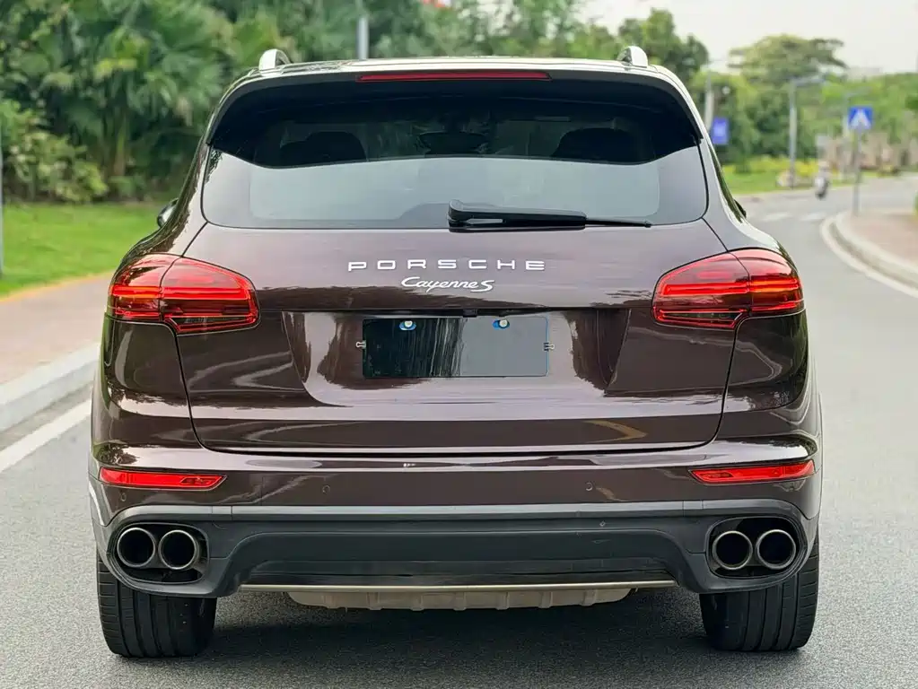 Porsche Cayenne 2017 — фото 8