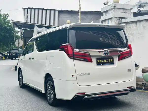 Toyota Alphard 2023