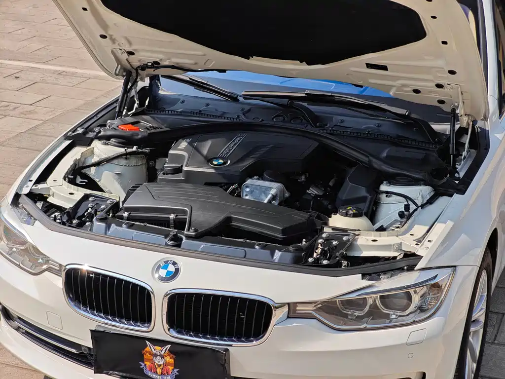 BMW 3 Series 2015 — фото 14