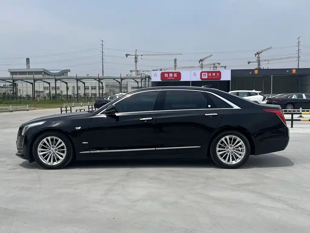 Cadillac CT6 2016 — фото 24