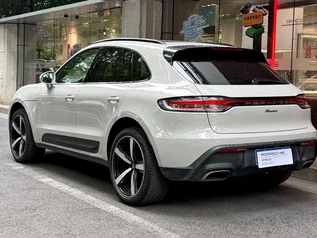 Porsche Macan 2023 — фото 4
