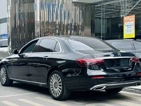 Mercedes-Benz E-Class 2021