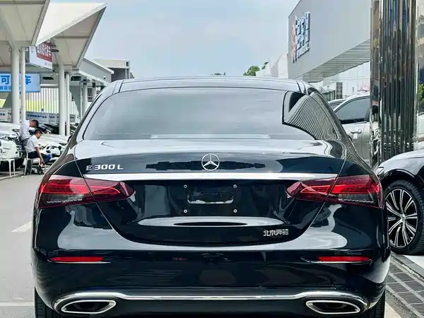 Mercedes-Benz E-Class 2021