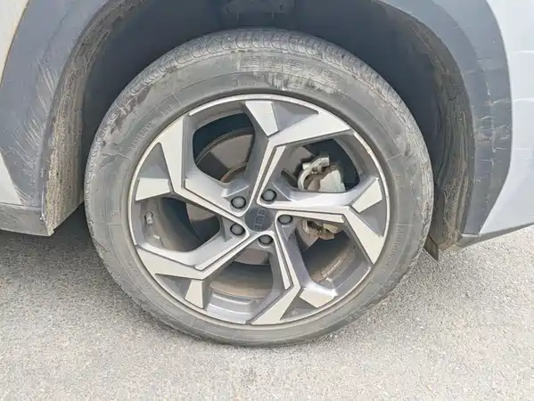 Geely Boyue L 2023