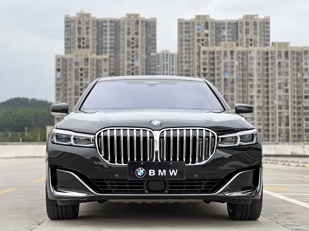 BMW 7 Series 2021 — фото 2