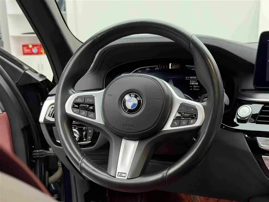 BMW 5 Series New Energy 2020 — фото 11