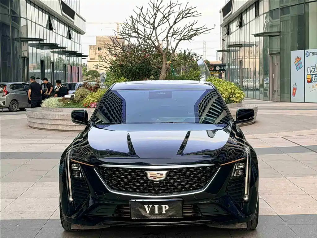 Cadillac CT5 2025 — фото 2