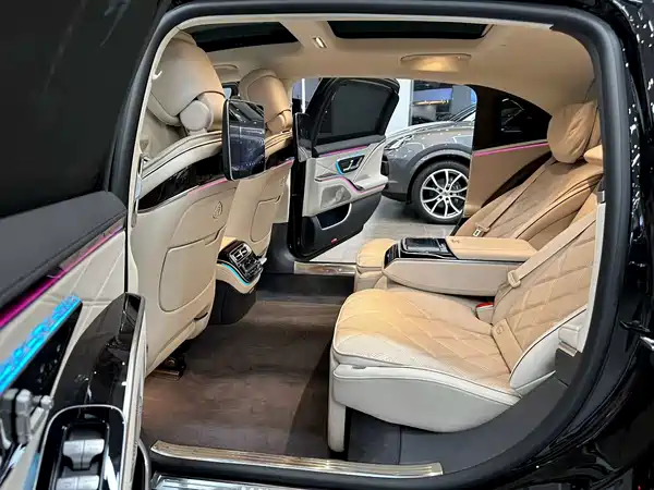 Mercedes-Benz Maybach S-Class 2025