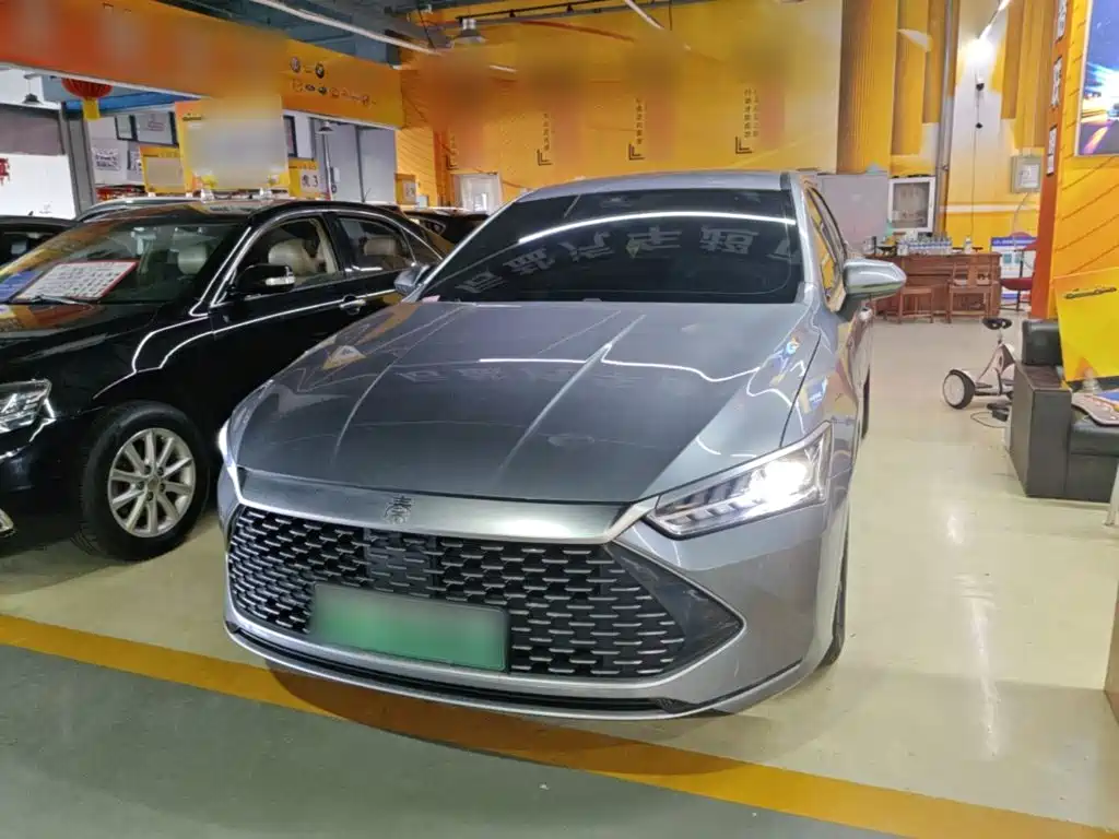 BYD Qin PLUS 2022 — фото 2