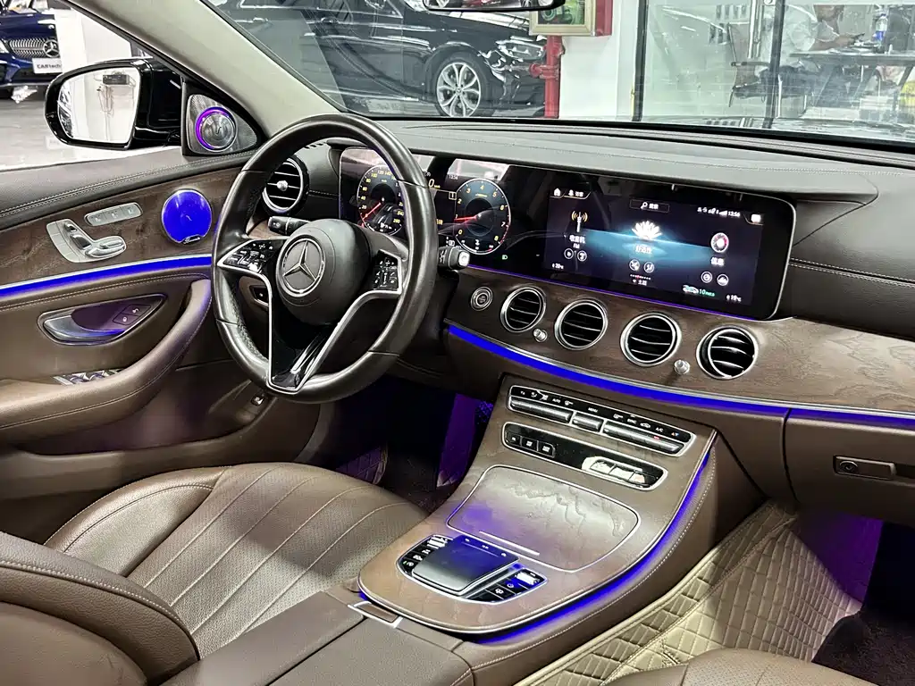 Mercedes-Benz E-Class 2021 — фото 12