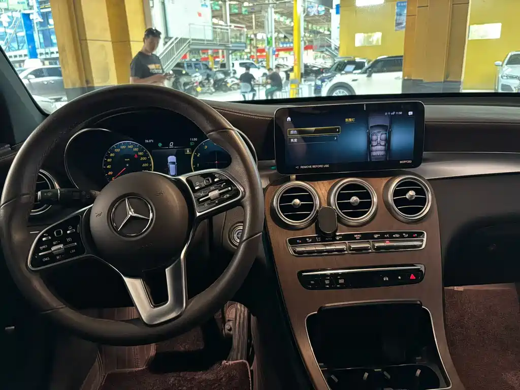 Mercedes-Benz GLC 2023 — фото 5