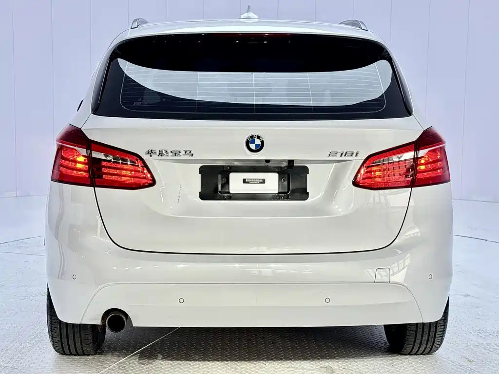BMW 2 Series Active Tourer 2018 — фото 8