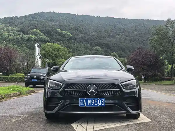 Mercedes-Benz E-Class 2023