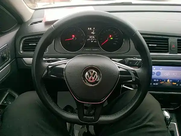Volkswagen Gran Lavida 2016