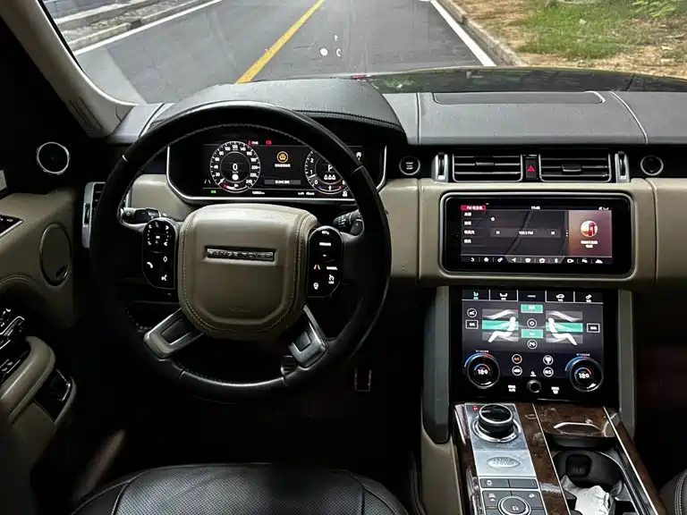 Land Rover Range Rover 2021 — фото 10