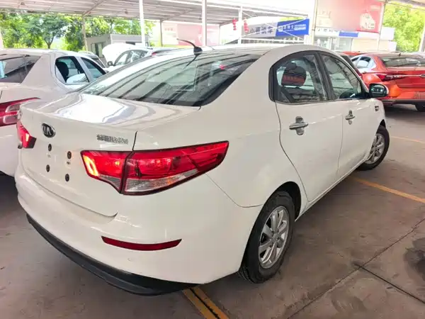 Kia K2 2016