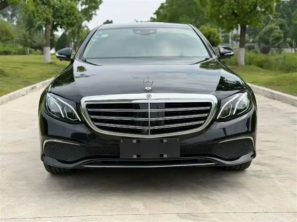 Mercedes-Benz E-Class 2019 — фото 1