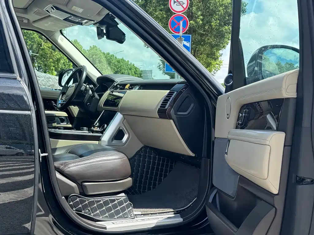 Land Rover Range Rover 2020 — фото 13