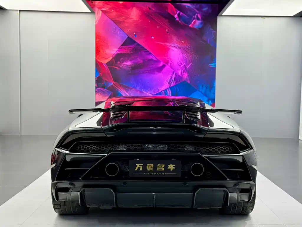 Lamborghini Huracán 2021 — фото 14