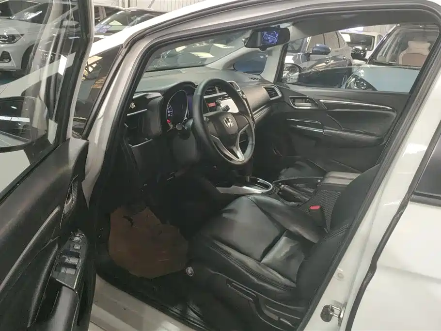 Honda Fit 2015 — фото 9