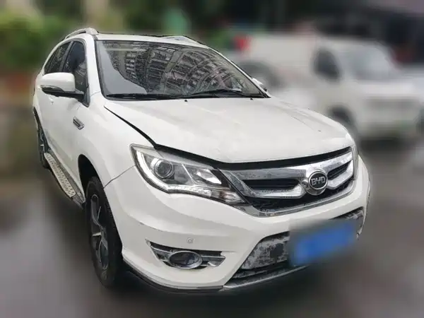 BYD S7 2016