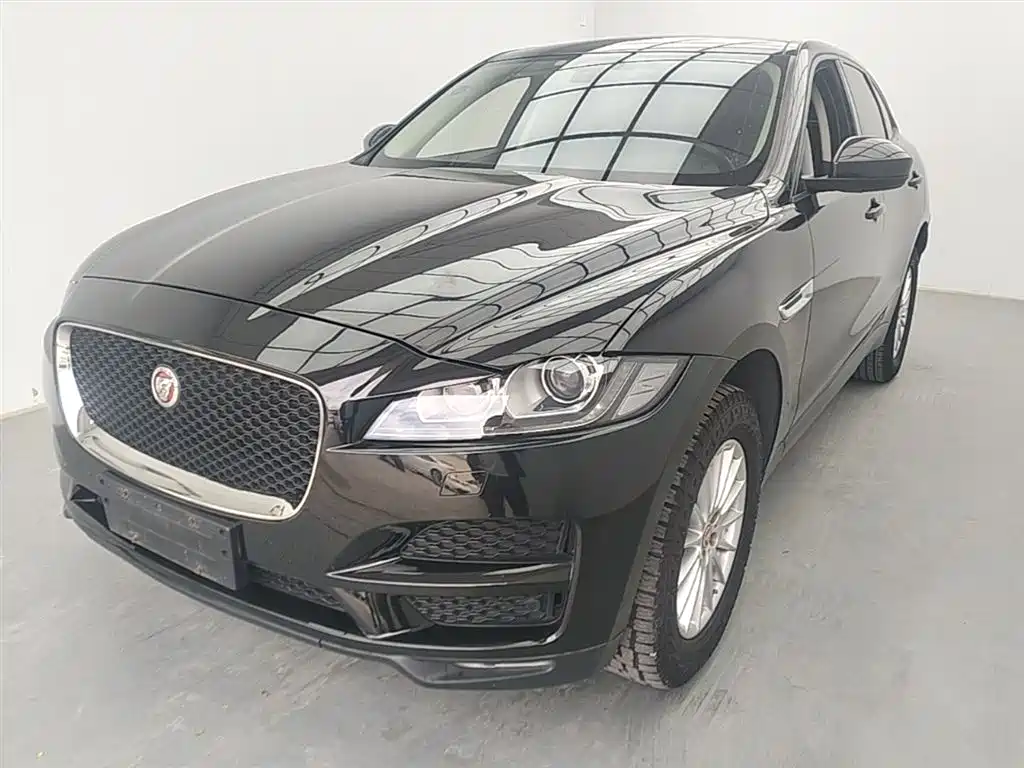 Jaguar F-PACE 2017