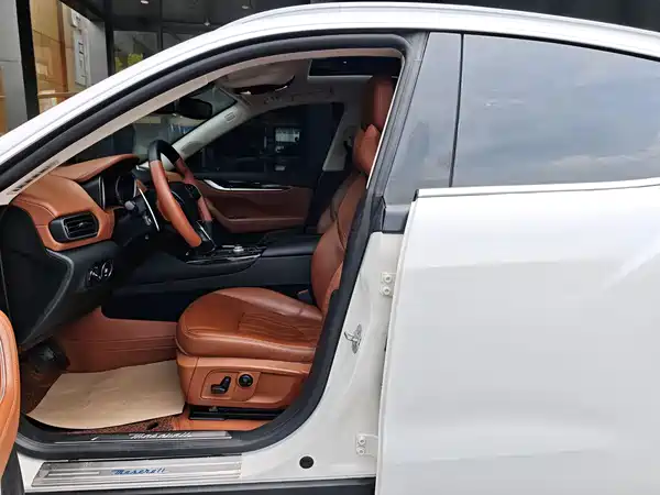 Maserati Levante 2016