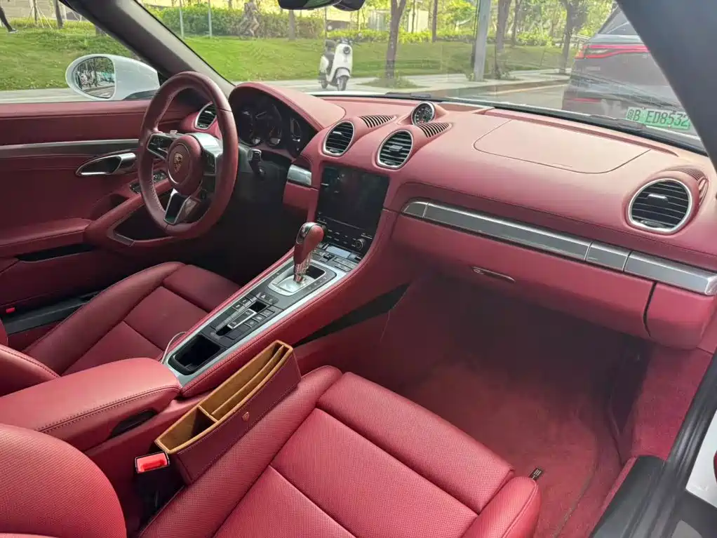 Porsche 718 2024 — фото 8