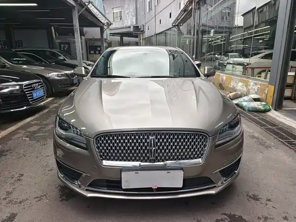Lincoln MKZ 2019