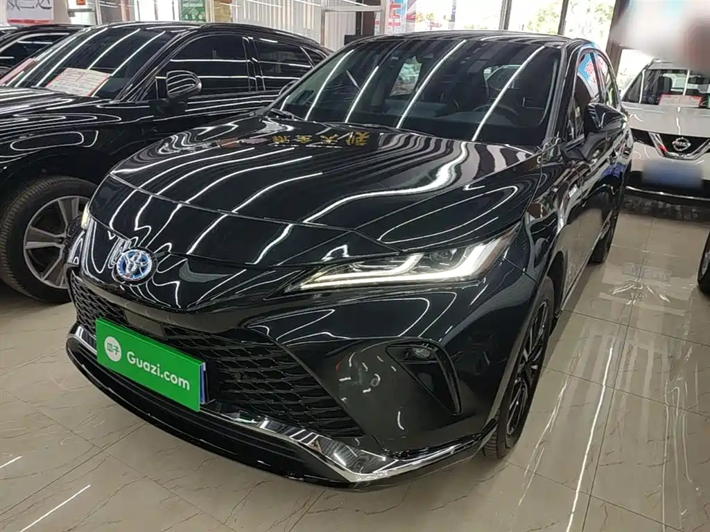 Toyota Venza 2023 — фото 2