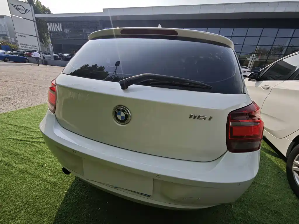 BMW 1 Series 2015 — фото 10