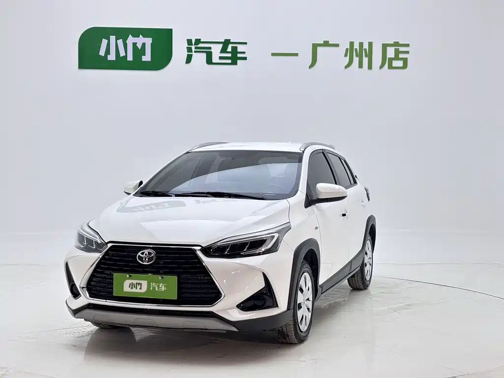 Toyota Yaris L 2023 — фото 1