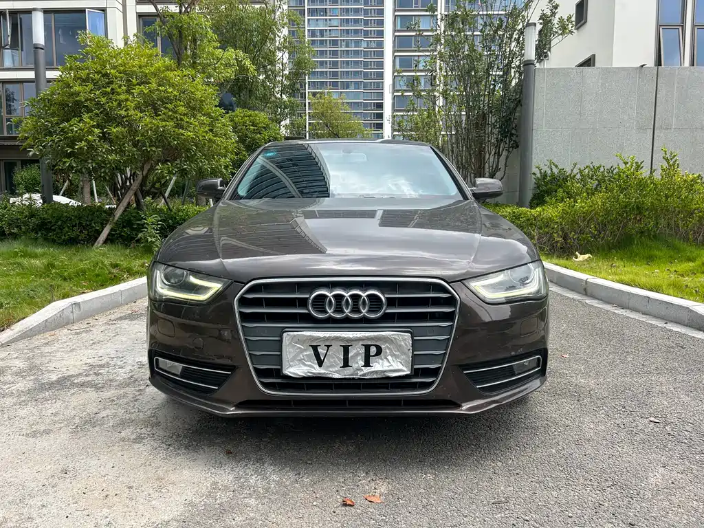 Audi A4L 2014