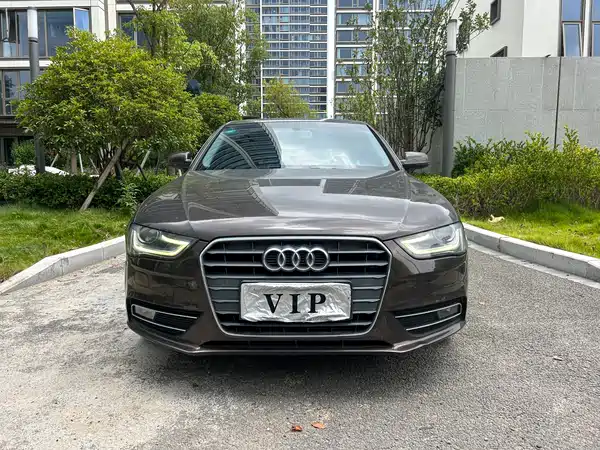 Audi A4L 2014