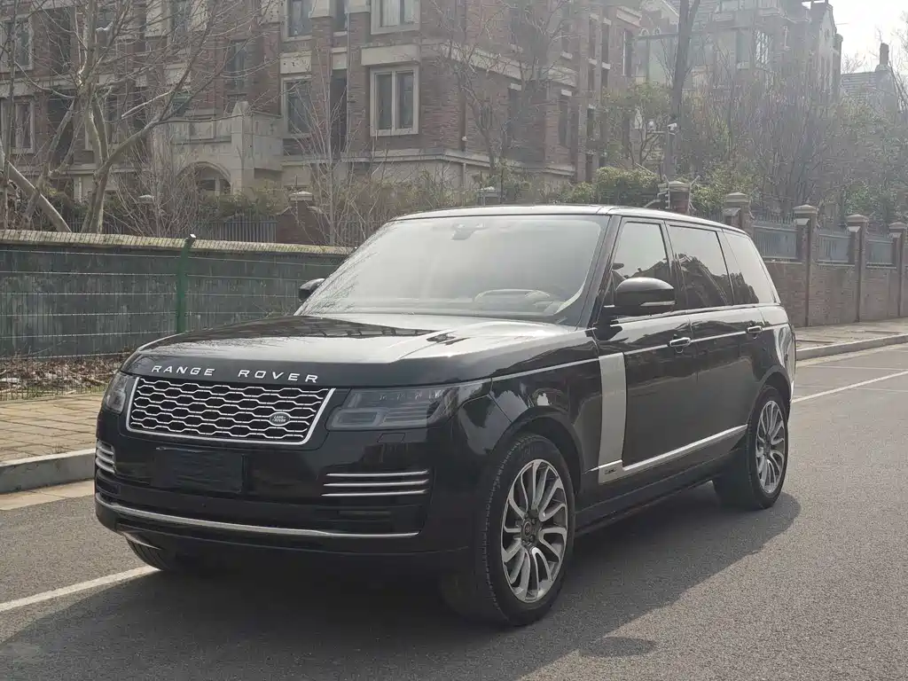 Land Rover Range Rover 2019 — фото 1