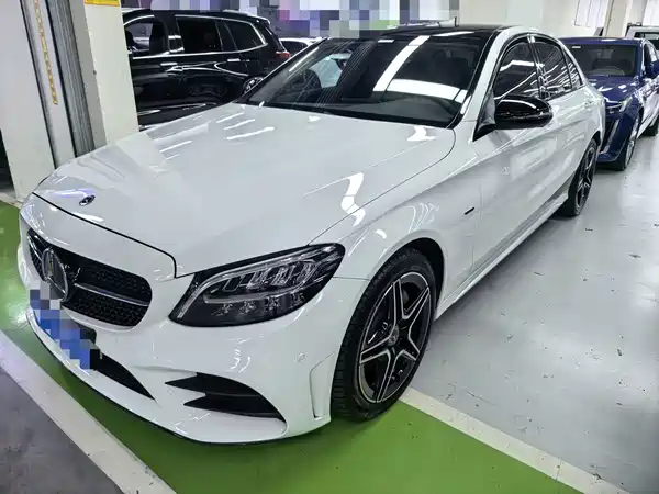 Mercedes-Benz C-Class 2020