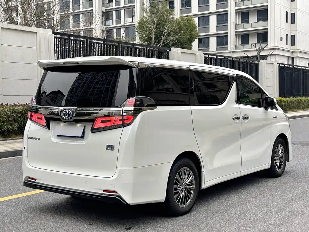 Toyota Vellfire 2020 — фото 7