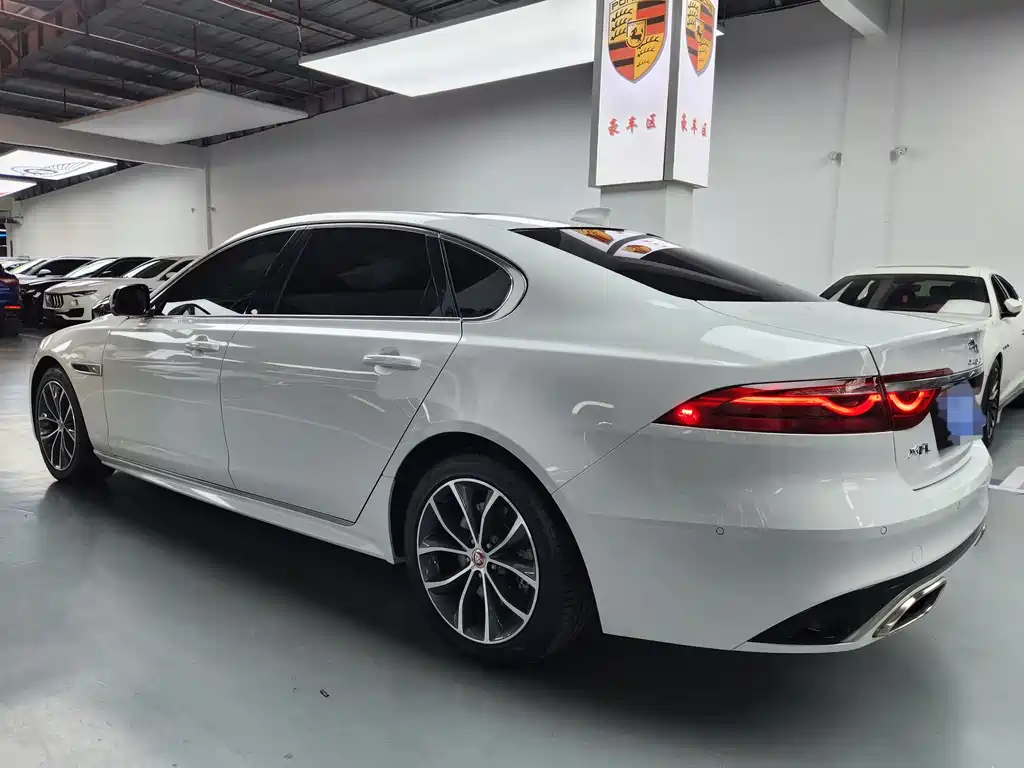 Jaguar XFL 2023 — фото 14