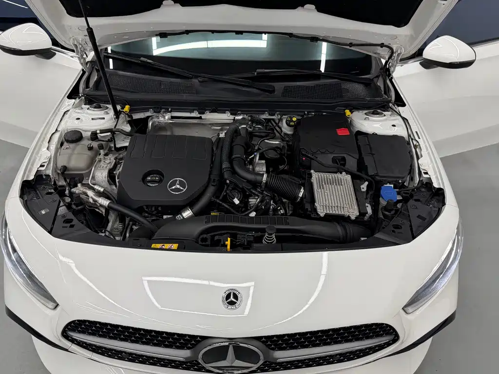Mercedes-Benz A-Class 2023 — фото 23