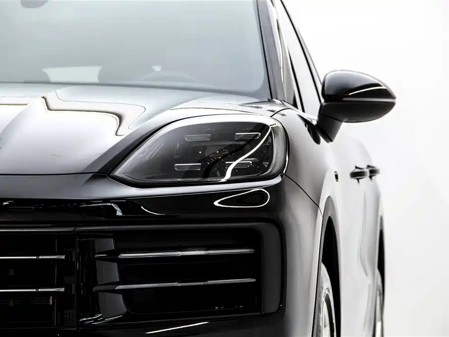 Porsche Cayenne 2023 — фото 10