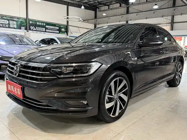 Volkswagen Sagitar 2022