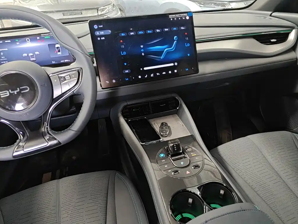 BYD Seal 06GT 2025 — фото 13