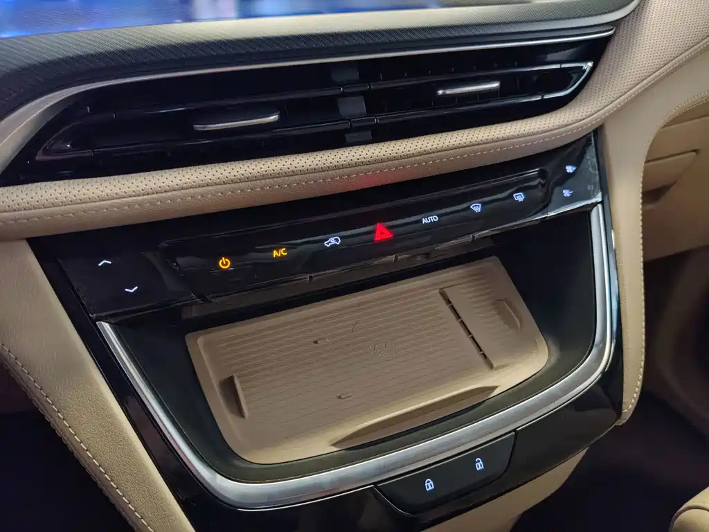 Buick GL8 New Energy 2025 — фото 10
