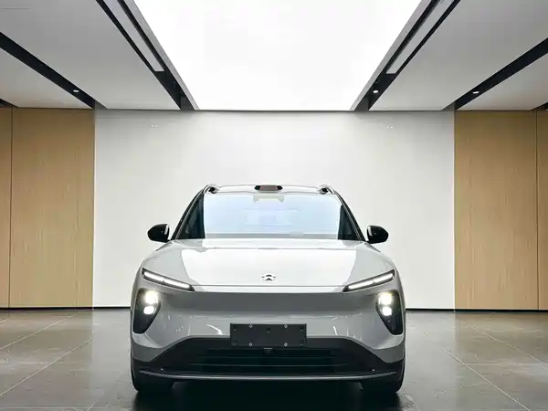 NIO ES6 2025