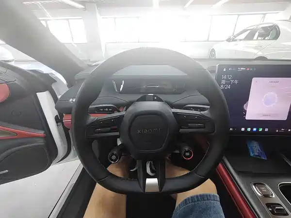 Xiaomi SU7 2025