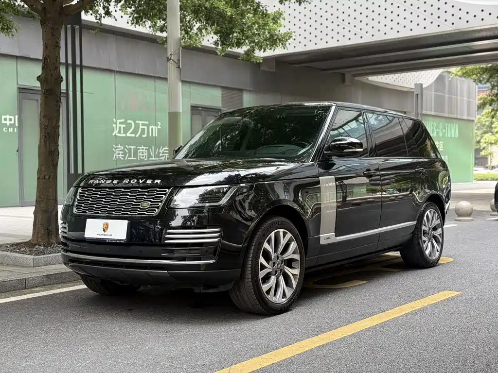 Land Rover Range Rover 2020 — фото 1